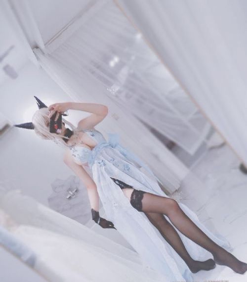 女秘书的诱惑_电影在线观看