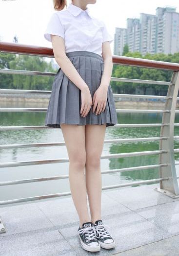 嫩草的香味2未删减版在线观看_剧情片电影完整版